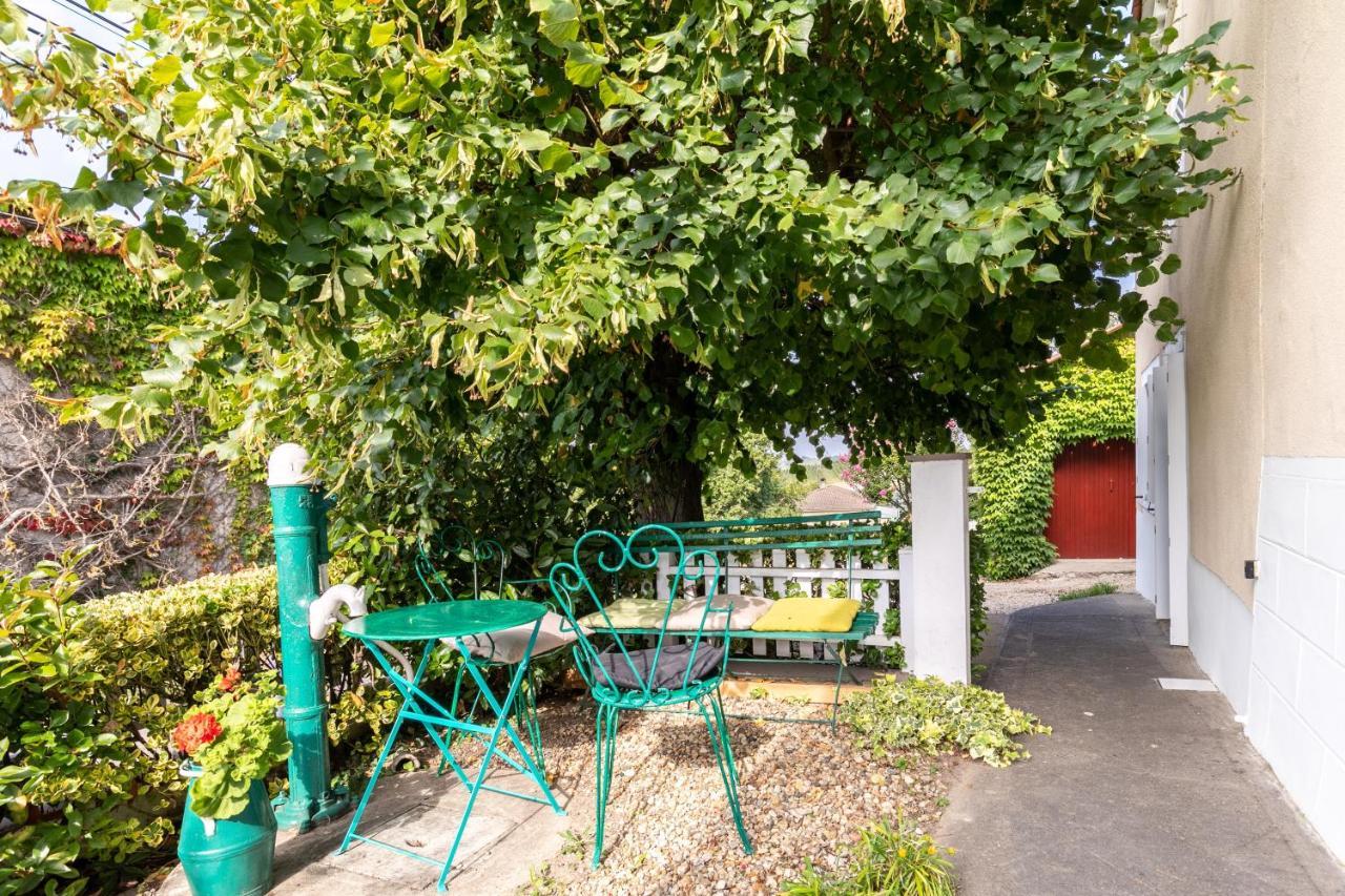 Ombrelle Villa Le Pian-sur-Garonne Luaran gambar